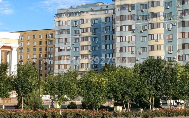 2-комнатная квартира · 77 м² · 6/10 этаж, Абая 28б — Находится возле драмтеатра за 37 млн ₸ в Атырау — фото 2