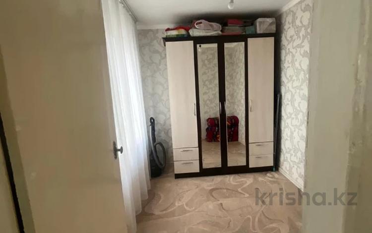 2-бөлмелі пәтер · 40 м² · 5/5 қабат, 2 ш/а., Братья Жубановых, бағасы: 10.8 млн ₸ в Актобе, мкр 8 — фото 2