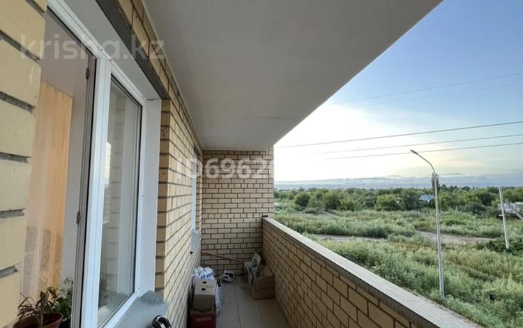2-комнатная квартира · 81.8 м² · 2/9 этаж, Ладожская 27 — М-н Достык за 40 млн ₸ в Павлодаре — фото 2