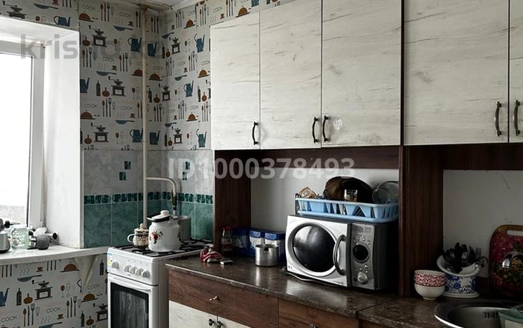 3-бөлмелі пәтер · 60.8 м² · 7/9 қабат, Абая 62 — Поликлиника 2, бағасы: 26 млн ₸ в Костанае — фото 2