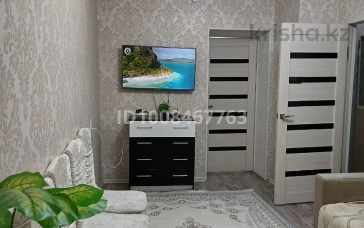 2-бөлмелі пәтер · 55 м² · 4/5 қабат, Дружба народов — Возле кафе Мираж, бағасы: 12 000 ₸ в Приозёрске — фото 2