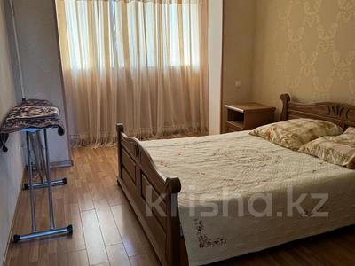 3-бөлмелі пәтер, 75 м², 2/5 қабат ай сайын, 13-й мкр 28а, бағасы: 200 000 〒 в Актау, 13-й мкр