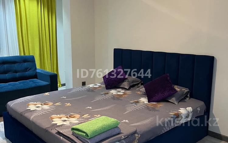 1-комнатная квартира · 30 м² · 10/10 этаж, Мкр Аксай, Б. Момышулы 25 за 2 500 ₸ в Алматы, Ауэзовский р-н — фото 2