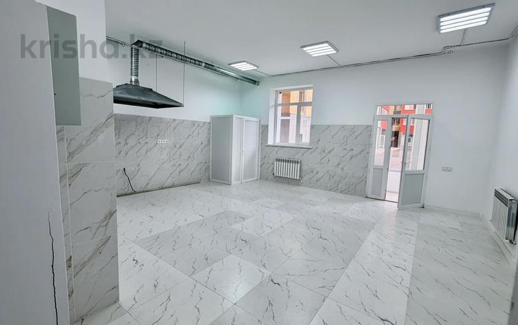 Свободное назначение, магазины и бутики, общепит · 90 м² за 600 000 ₸ в Астане, Сарайшык р-н — фото 3