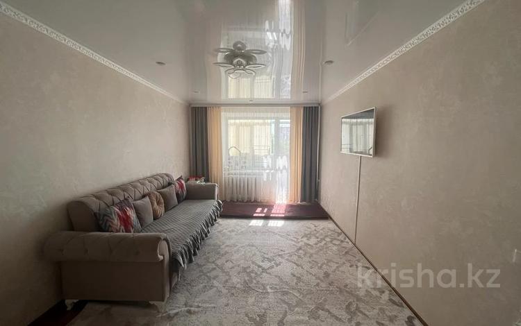 2-комнатная квартира, 44 м², 3/9 этаж, Металлургов за 10.3 млн 〒 в Темиртау — фото 2