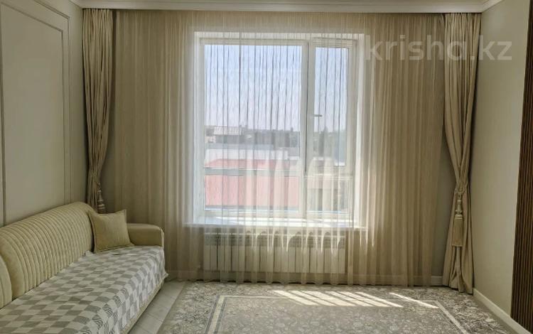 4-комнатная квартира · 114.7 м² · 3/3 этаж, Жазира за 51.5 млн ₸ в Уральске — фото 2