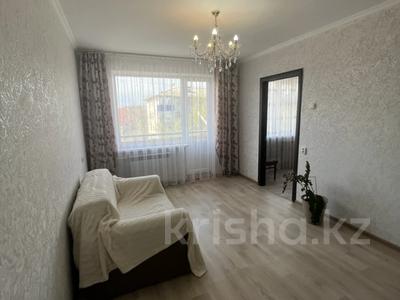 3-бөлмелі пәтер · 48 м² · 4/5 қабат, ул. Айтиева 74, бағасы: 17 млн ₸ в Уральске, мкр Школьник