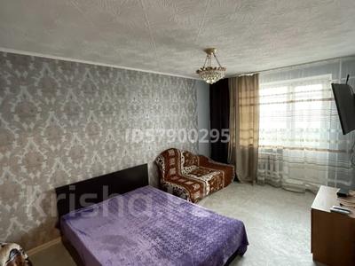 1-комнатная квартира, 36 м², 2/5 этаж посуточно, Жамбыла — Рахмет за 7 000 〒 в Петропавловске