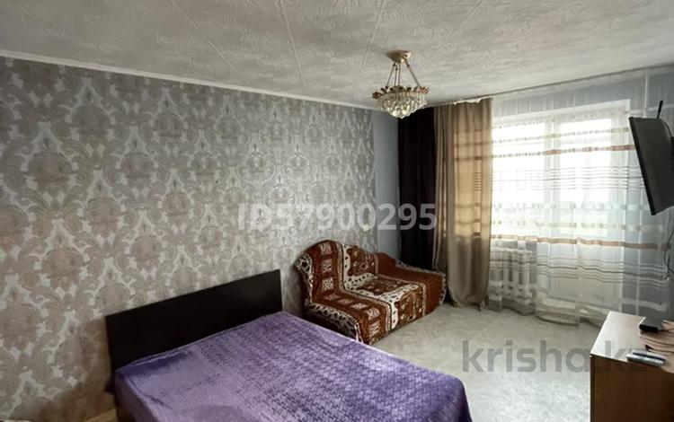 1-комнатная квартира, 36 м², 2/5 этаж посуточно, Жамбыла — Рахмет за 7 000 〒 в Петропавловске — фото 7