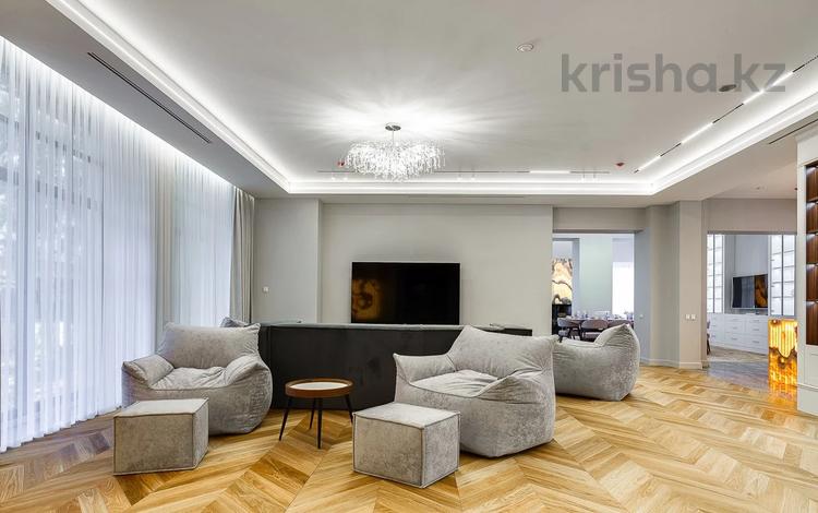 5-бөлмелі пәтер · 280 м² · 1/2 қабат, Ұлы Дала 23, бағасы: 2.5 млн ₸ в Астане, Есильский р-н — фото 2