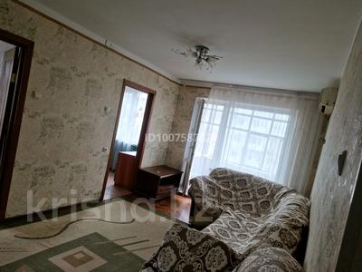 4-бөлмелі пәтер · 63 м² · 4/5 қабат, мкр Строитель, Ульяна громова 26/1, бағасы: 20 млн ₸ в Уральске