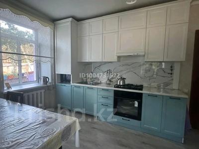 3-комнатная квартира · 69 м² · 1/2 этаж, Бейсембаева 7 за 14 млн 〒 в Семее