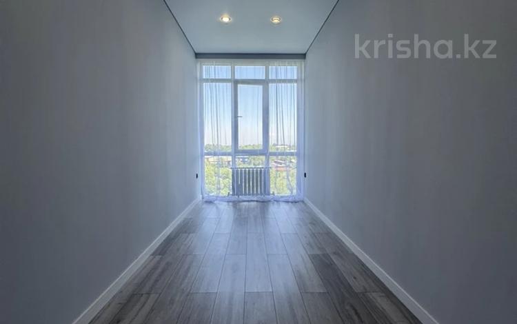 1-комнатная квартира · 40 м² · 7/9 этаж, мкр Кокжиек, Жолымбет за 21.5 млн ₸ в Алматы, Жетысуский р-н — фото 2