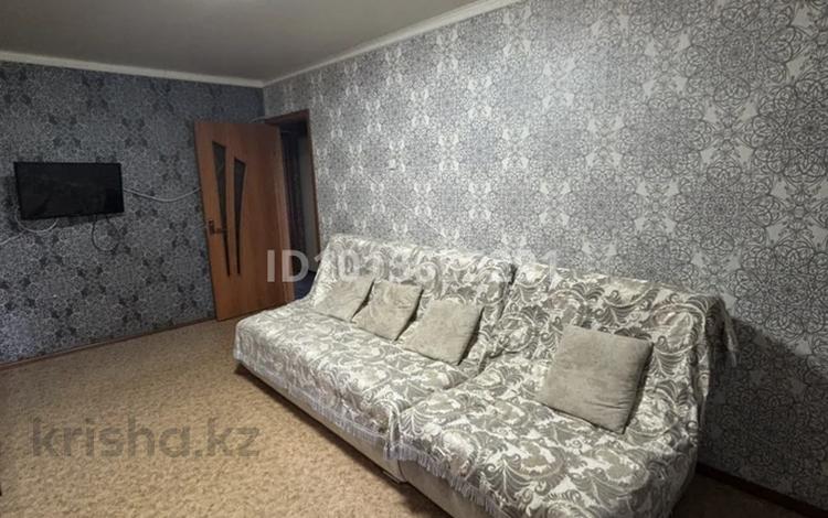 3-бөлмелі пәтер · 61.9 м² · 3/5 қабат, Республики 51/3, бағасы: 13.5 млн ₸ в Темиртау — фото 2
