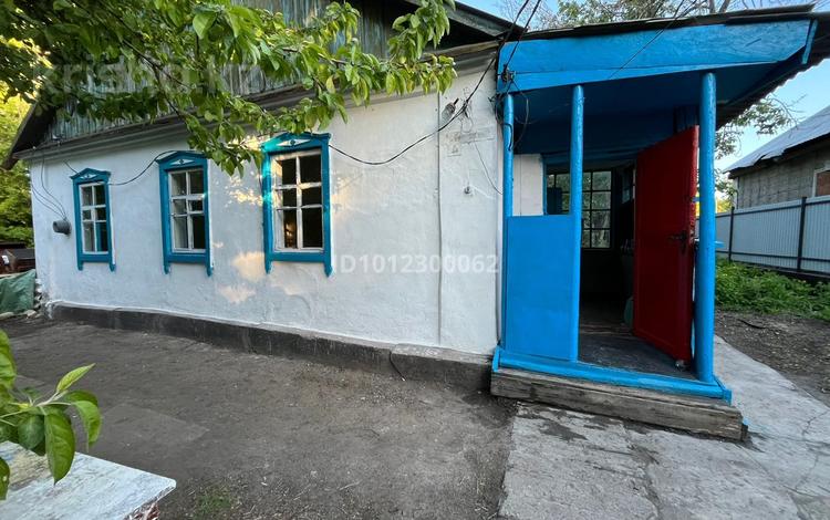 Жеке үй · 6 бөлме · 60 м² · 8 сот., мкр Михайловка , Переулок Сельский 4 — Возле стадиона, бағасы: 150 000 ₸ в Караганде, Казыбек би р-н — фото 2