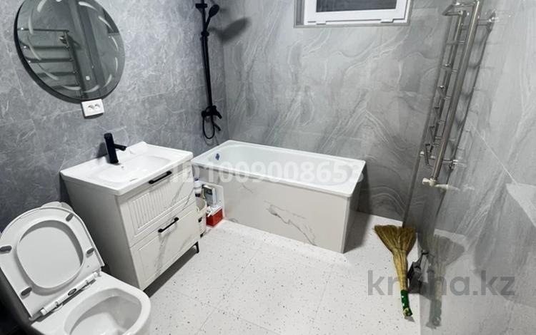 1-комнатная квартира · 50 м² · 2/5 этаж, Байтурсынова 89 — Рыскулова за 200 000 ₸ в Шымкенте — фото 2