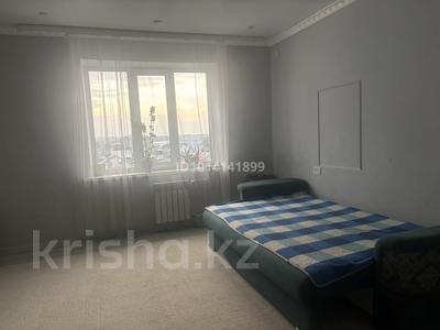 2-комнатная квартира · 76 м² · 5/9 этаж, мкр Старый Аэропорт, Самал 114 за 170 000 ₸ в Уральске