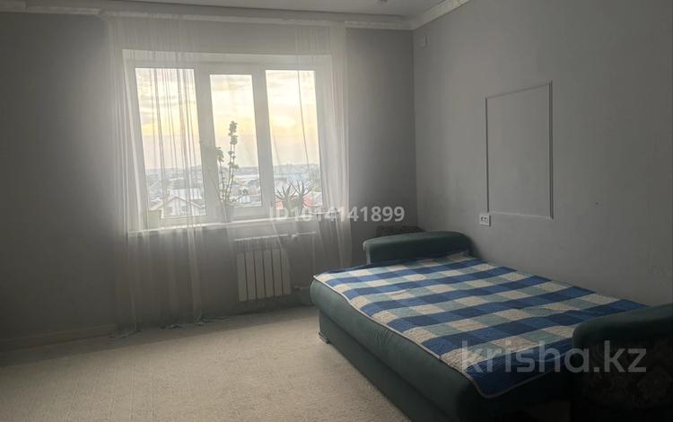 2-комнатная квартира · 76 м² · 5/9 этаж, мкр Старый Аэропорт, Самал 114 за 170 000 ₸ в Уральске — фото 2