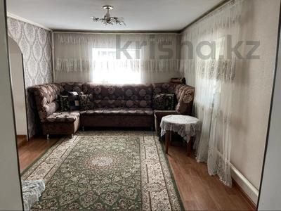 Отдельный дом • 6 комнат • 250 м² • 5 сот., Жумабаева — Макатаева за 50 млн 〒 в 
