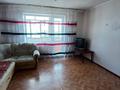 2-комнатная квартира · 54 м² · 7/9 этаж, мкр Юго-Восток, ул. Язева 8 — ул. Университетская, пр. Шахтеров, ул. Строителей за 18 млн ₸ в Караганде, Казыбек би р-н — фото 2