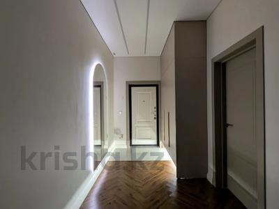 2-бөлмелі пәтер · 80.3 м² · 8/9 қабат, Алии Молдагуловой 5 /4, бағасы: 41 млн ₸ в Уральске