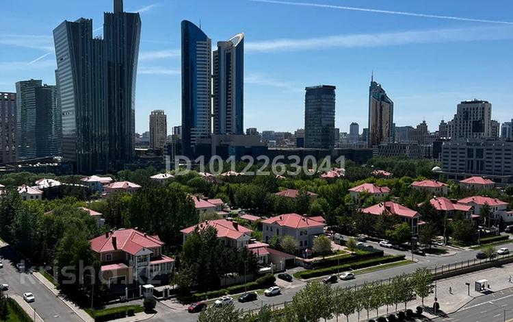 2-комнатная квартира · 60 м² · 12/14 этаж, Сарайшик 7 за 36 млн ₸ в Астане, Есильский р-н — фото 2