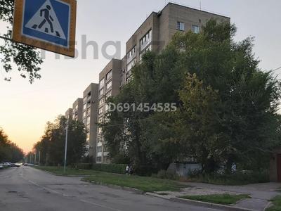 2-комнатная квартира, 54 м², 1/9 этаж, Крылова 68 за 25 млн 〒 в Усть-Каменогорске, Ульбинский