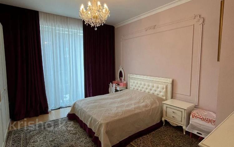 4-комнатная квартира, 125 м², 2/3 этаж, Аль- Фараби за 165 млн 〒 в Алматы, Медеуский р-н — фото 16