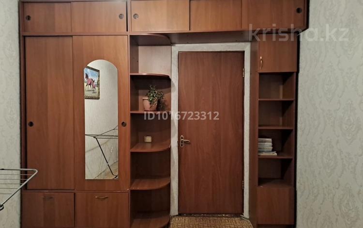 3-комнатная квартира · 72 м² · 8/9 этаж, Майкудук, 15й микрорайон 26/3 за 130 000 ₸ в Караганде, Алихана Бокейханова р-н — фото 2