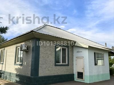 Отдельный дом · 4 комнаты · 120 м² · 12 сот., Абылай Хана 17 — Кичикова за 58 млн ₸ в 