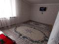 2-комнатная квартира, 50 м², 2/2 этаж, Бокенбай батыра 69 за 6.2 млн 〒 в Актобе — фото 2