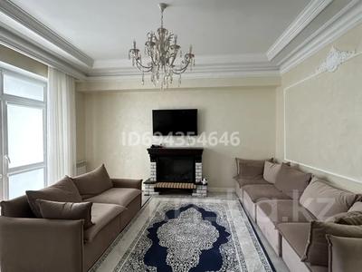 3-комнатная квартира, 98 м², 2/4 этаж, Акмаржан 1/1 за 35 млн 〒 в Актау, мкр Приморский