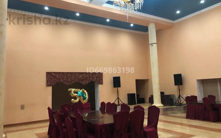 Свободное назначение · 1017.8 м² за 130 млн 〒 в Павлодаре — фото 11