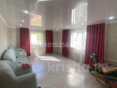 Отдельный дом · 3 комнаты · 85 м² · 10 сот., Момышулы 22 — Жумабаева за 13.5 млн ₸ в Бишкуле (Бесколь)