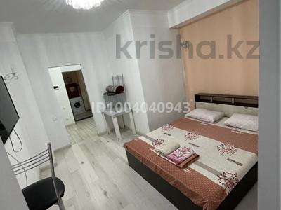 1-бөлмелі пәтер · 33 м², Ақсай-1А ш/а. 27а — Төле би Момышулы, бағасы: 10 000 ₸ в Алматы, Ауэзовский р-н