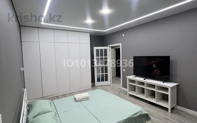 1-бөлмелі пәтер · 45 м² · 15/17 қабат, Варламова 27д, бағасы: 20 000 ₸ в Алматы, Алмалинский р-н — фото 2