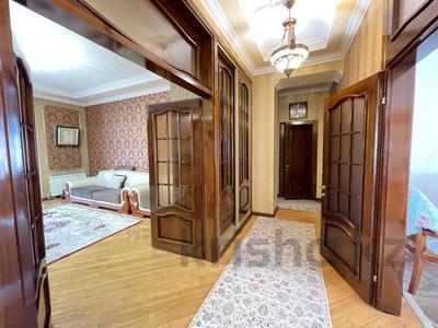 3-комнатная квартира, 134 м², 2/4 этаж, мкр Мамыр-4 158А — Шаляпина за 95 млн 〒 в Алматы, Ауэзовский р-н