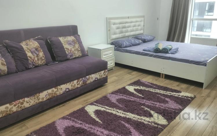 1-комнатная квартира · 40 м² · 9/9 этаж, Абая 130 — Абая Розыбакиева Гагарина Баумана за 2 500 ₸ в Алматы, Бостандыкский р-н — фото 2
