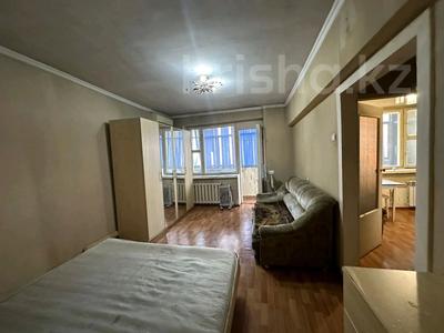 1-комнатная квартира, 35 м², 5/5 этаж, Жандосого 47 за 22 млн 〒 в Алматы, Ауэзовский р-н