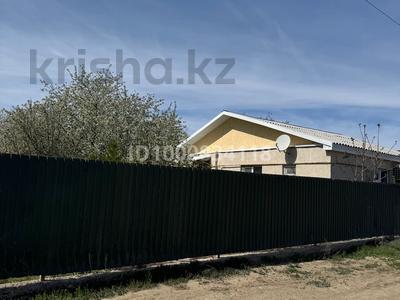 Дача · 3 комнаты · 70 м² · 12 сот., Грушевая 130 — Р-н Химик за 23 млн 〒 в Атырау