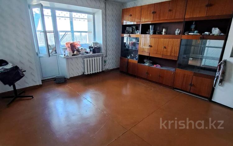 3-комнатная квартира · 55 м² · 8/9 этаж, 7 микрорайон за 6.8 млн ₸ в Темиртау — фото 2