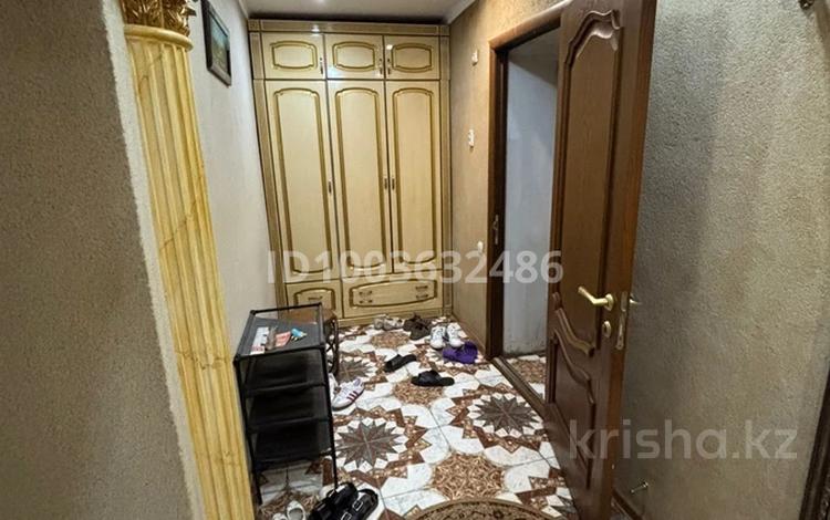 3-бөлмелі пәтер · 117 м² · 3/9 қабат, Шакарима 60, бағасы: 56 млн ₸ в Семее — фото 2
