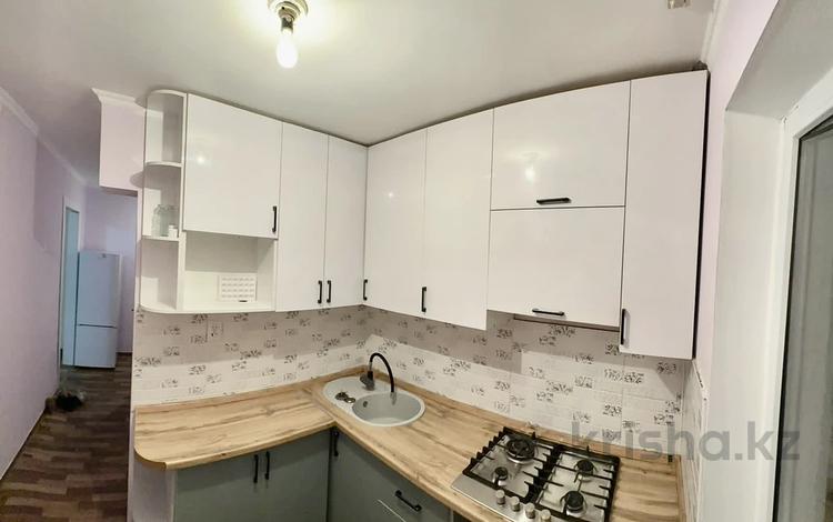 2-комнатная квартира · 45 м² · 2/5 этаж, мкр Орбита-4 за 300 000 ₸ в Алматы, Бостандыкский р-н — фото 2
