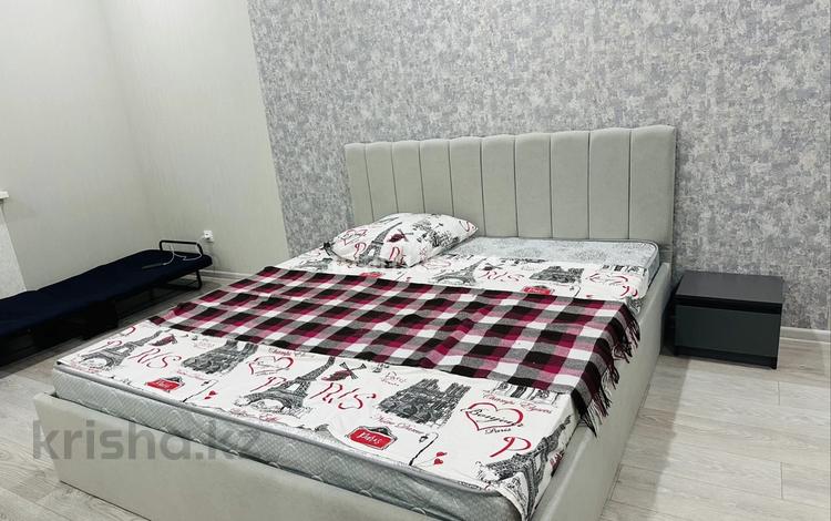 1-бөлмелі пәтер · 55 м² · 5/5 қабат, мкр. Алтын орда 360 а, бағасы: 8 000 ₸ в Актобе — фото 2