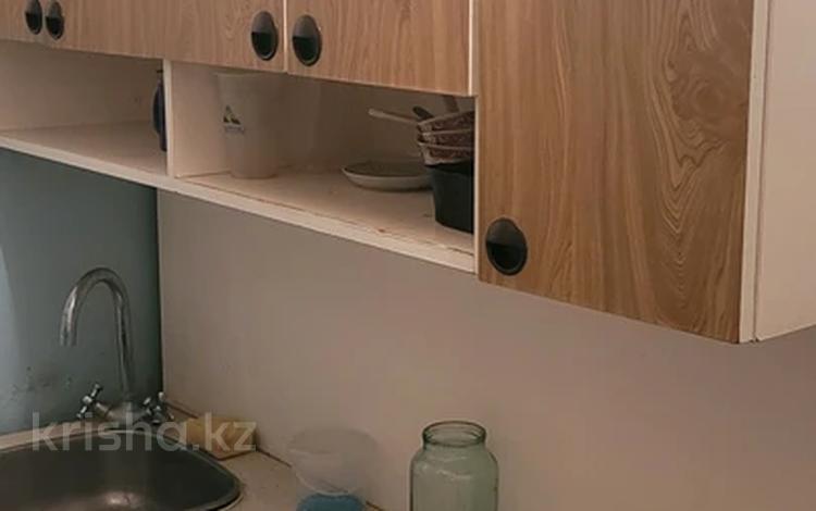 2-комнатная квартира · 50 м² · 2/5 этаж, 16-й микрорайон, Турар Рыскулова 6 за 110 000 ₸ в Шымкенте, Аль-Фарабийский р-н — фото 2