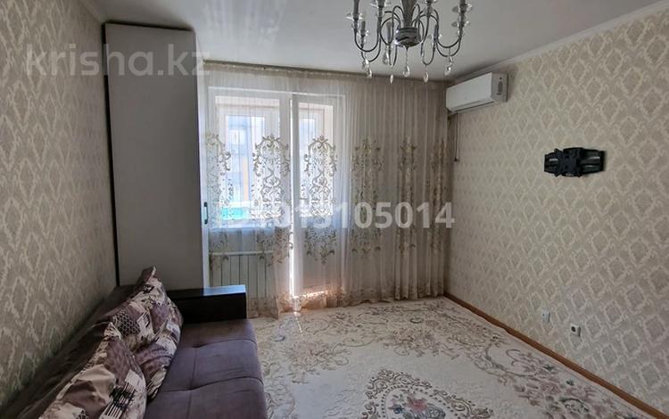 1-комнатная квартира · 38 м² · 9/12 этаж, мкр Акбулак, 1-я улица 69 за 15 000 ₸ в Алматы, Алатауский р-н — фото 14
