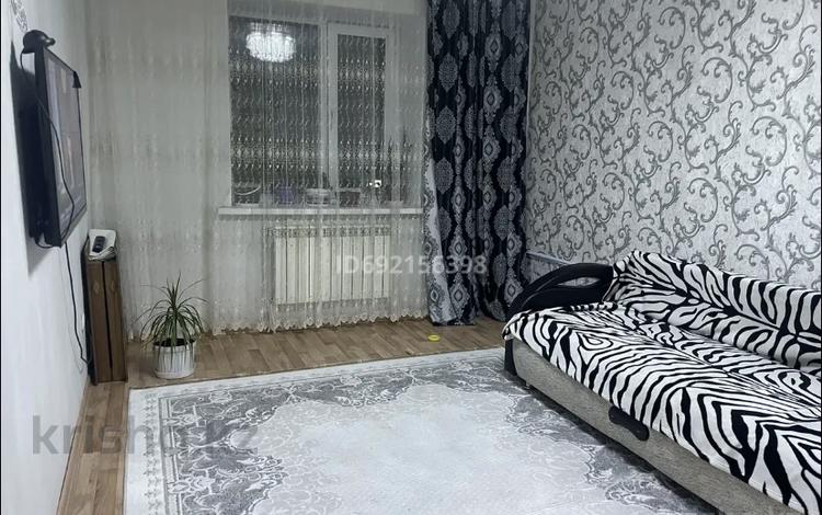 1-комнатная квартира, 40 м², 5/5 этаж помесячно, Микрорайон Аэропорт 1, Мкрн Аэропорт 3 за 125 000 〒 в Костанае, Микрорайон Аэропорт 1 — фото 2