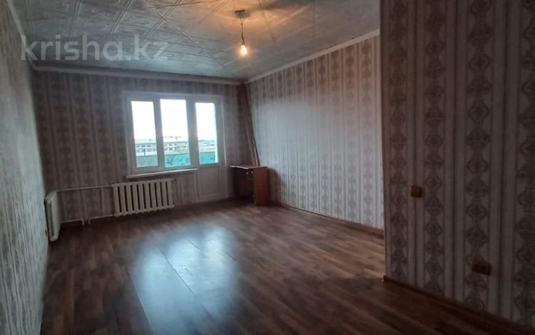 1-комнатная квартира, 38 м², 5/5 этаж, Олжабай Батыра 54 за 9.9 млн 〒 в Павлодаре — фото 16
