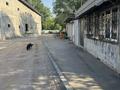 Промбаза · 43 сотки, мкр Туркестан, Ырысты 15 — Рыскулова Петрова за 450 млн ₸ в Алматы, Алатауский р-н — фото 9