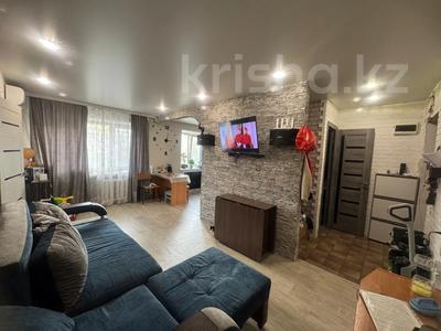 2-комнатная квартира · 40 м² · 2/5 этаж, Назарбаева 14 за 14.5 млн 〒 в Усть-Каменогорске